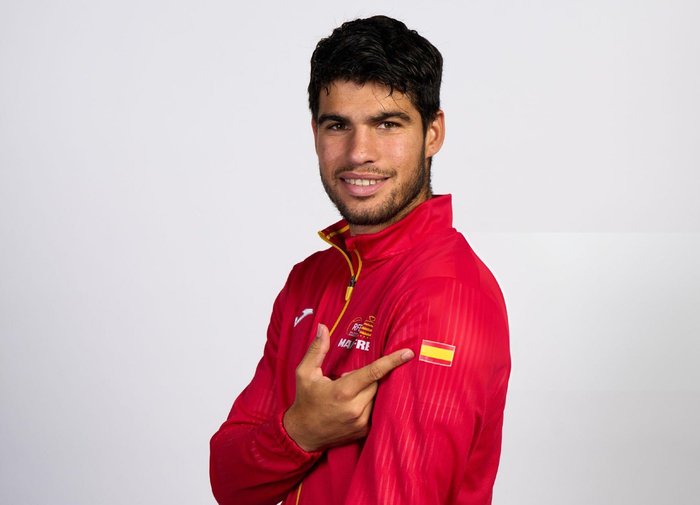 戴维斯杯险胜年终总决赛,阿尔卡拉斯惊艳四座 戴维斯杯险胜年终总决赛,阿尔卡拉斯惊艳四座