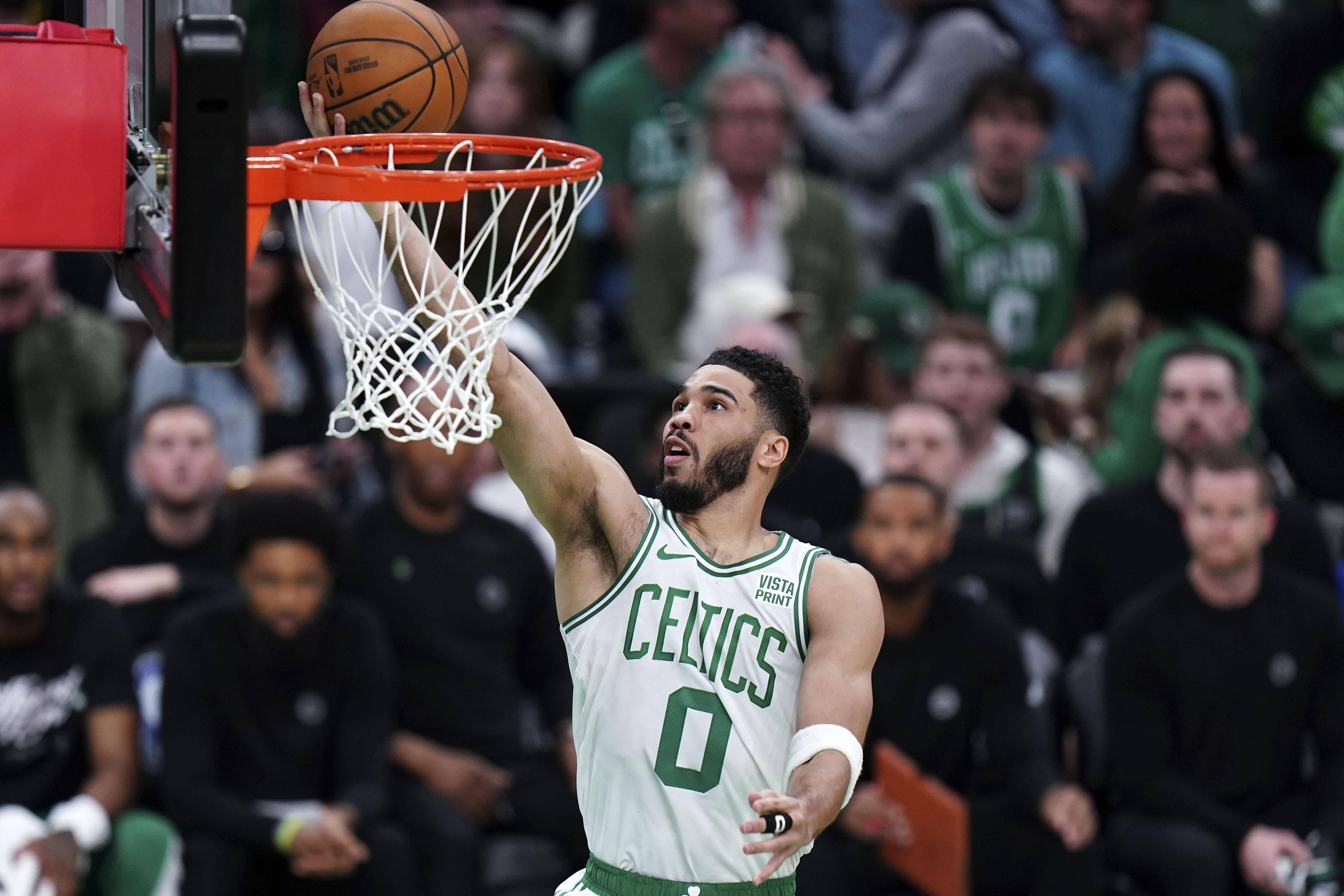 独行侠轻取天津队,塔图姆状态火热 独行侠轻取天津队,塔图姆状态火热