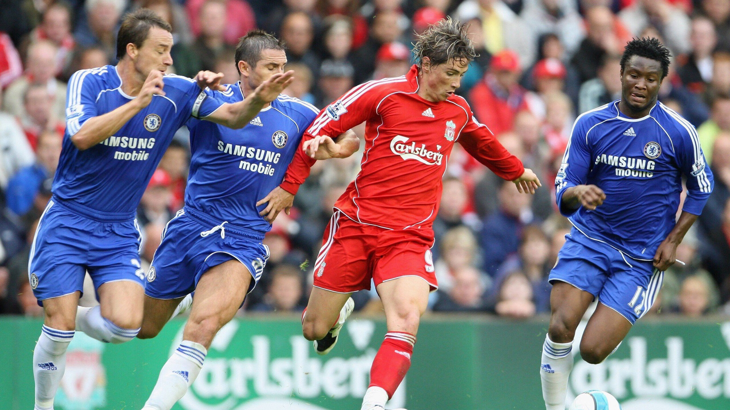 冰岛火力压制秘鲁,斯通斯成为关键先生