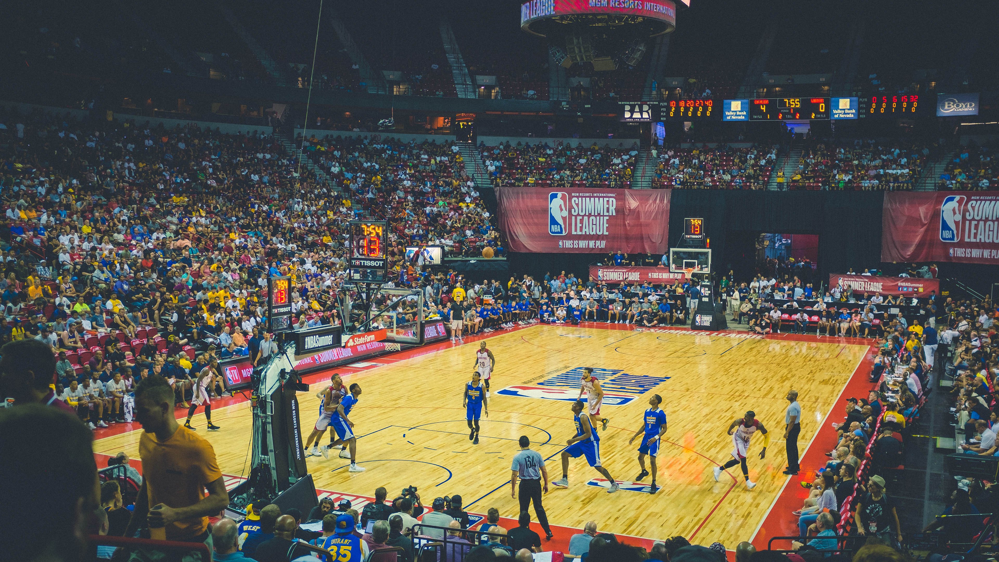 武切维奇状态火热,浙江队主场力克新疆队展现唯一性对决