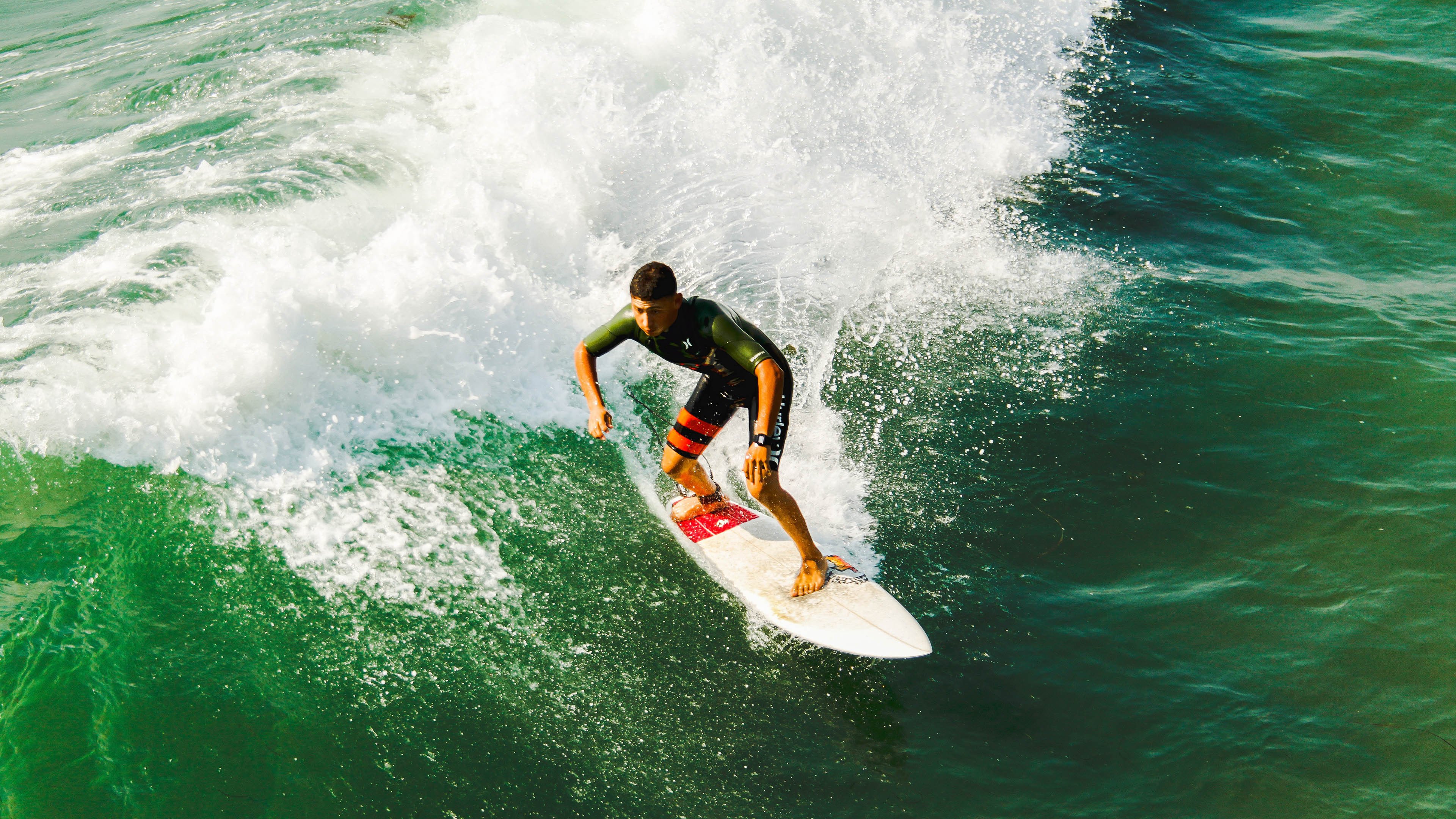 IM体育官网-莱万关键进球定乾坤，葡萄牙淘汰赛过关沙特，亚洲之光与欧洲之巅的宿命对决